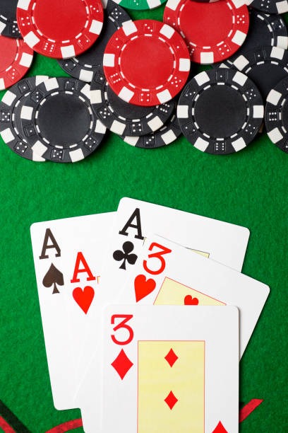 Mobile live casino screen with Hood vs Wolf studio stream